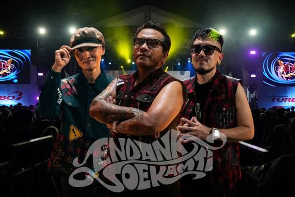 Spesial Perfomance: Endank Soekamti